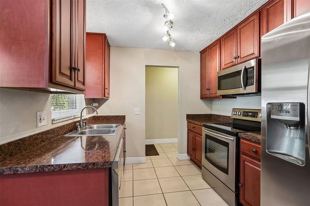 82 TALLEY DRIVE, Palm Harbor, FL 34684