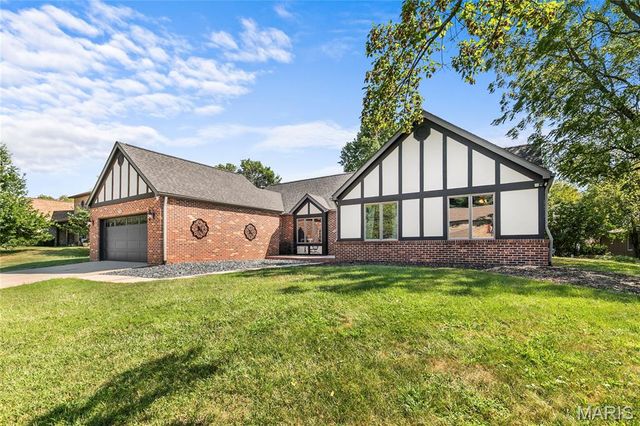 204 Wild Cherry Lane, Swansea, IL 62226