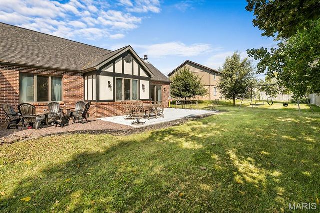 204 Wild Cherry Lane, Swansea, IL 62226