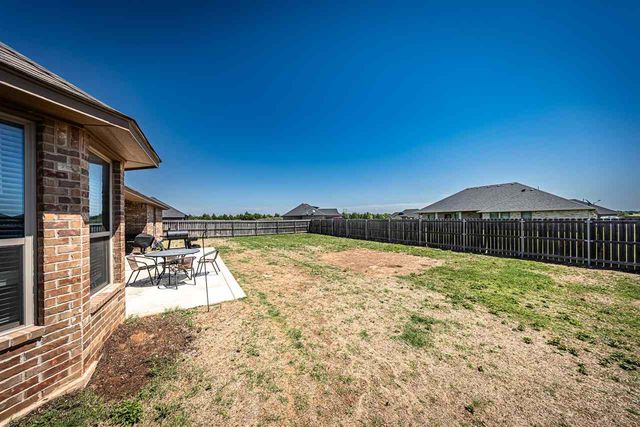 13122 NE Shadow Ridge Dr, Elgin, OK 73538