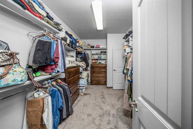 13122 NE Shadow Ridge Dr, Elgin, OK 73538