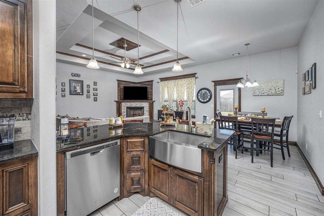 13122 NE Shadow Ridge Dr, Elgin, OK 73538