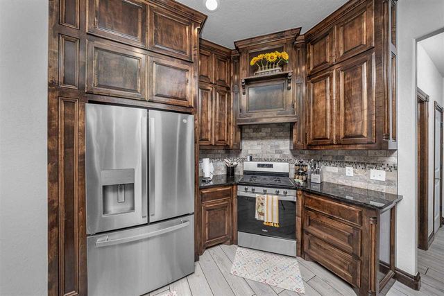 13122 NE Shadow Ridge Dr, Elgin, OK 73538