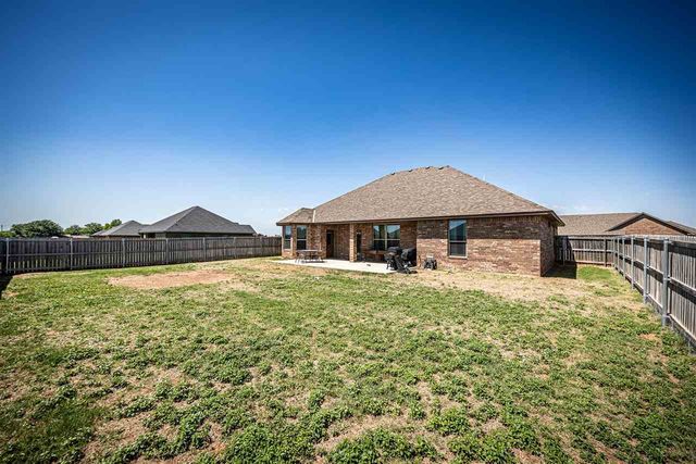 13122 NE Shadow Ridge Dr, Elgin, OK 73538