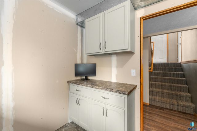 5527 S Wexford Ct Court, Sioux Falls, SD 57106