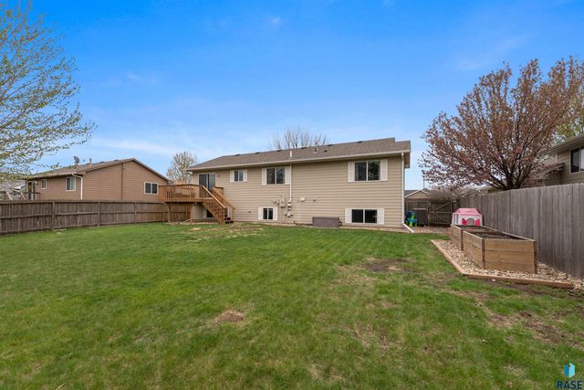 5527 S Wexford Ct Court, Sioux Falls, SD 57106