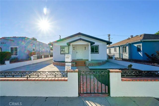 5641 Linden Ave, Long Beach, CA 90805