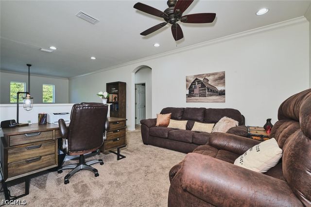 2710 Brightside CT, Cape Coral, FL 33991