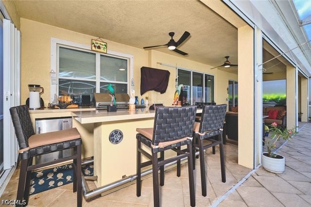 2710 Brightside CT, Cape Coral, FL 33991