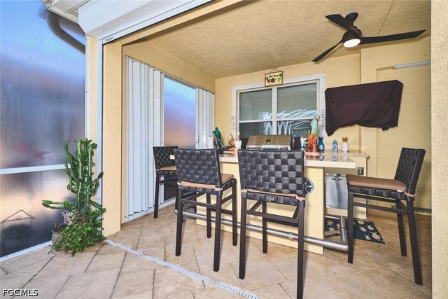 2710 Brightside CT, Cape Coral, FL 33991