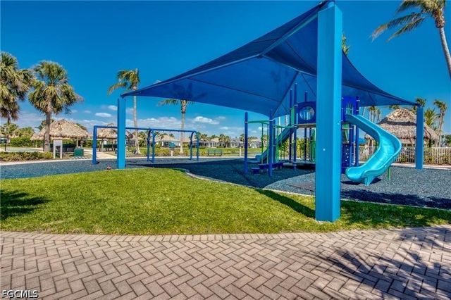 2710 Brightside CT, Cape Coral, FL 33991