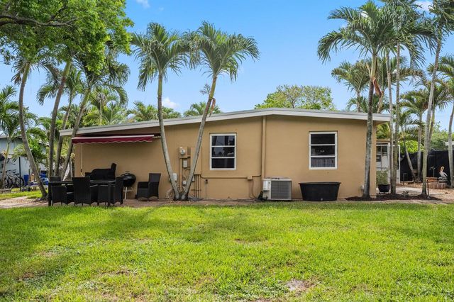 2179 Pepper Road, West Palm Beach, FL 33415