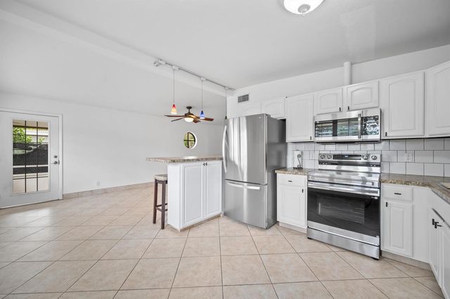 2179 Pepper Road, West Palm Beach, FL 33415