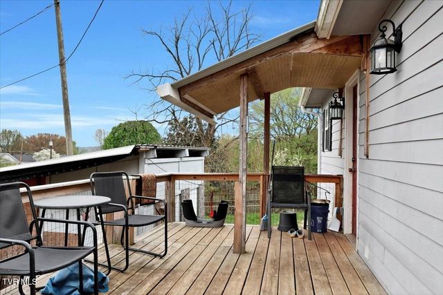 1011 Stonegate Road, Kingsport, TN 37660