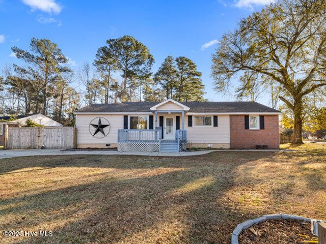 514 Seminole Trail, Jacksonville, NC 28540