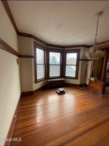 5 Moore Street, Albany, NY 12202