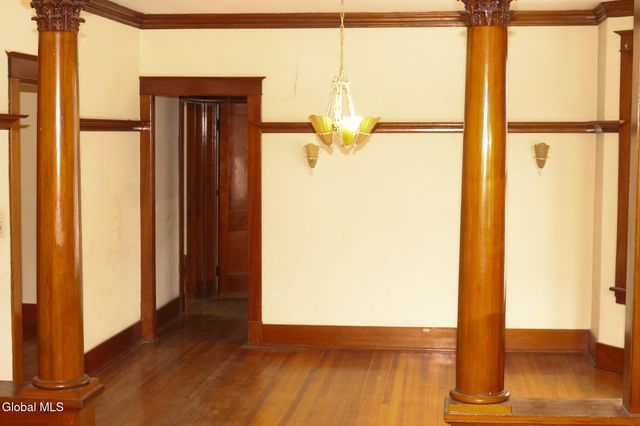 5 Moore Street, Albany, NY 12202