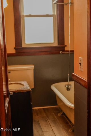 5 Moore Street, Albany, NY 12202