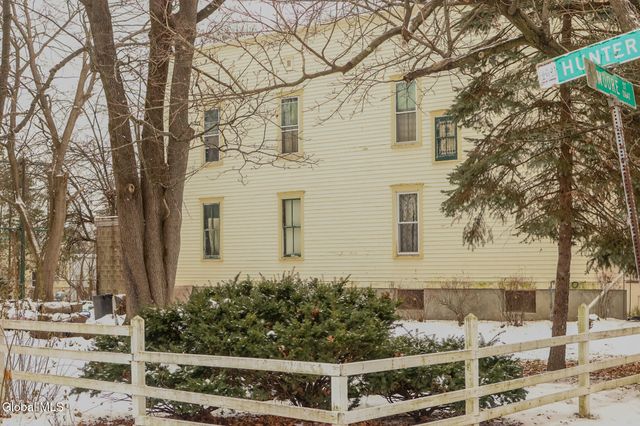 5 Moore Street, Albany, NY 12202