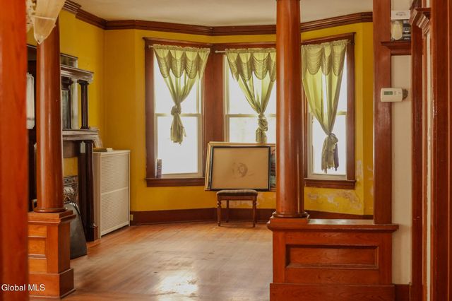 5 Moore Street, Albany, NY 12202