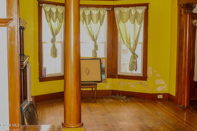 5 Moore Street, Albany, NY 12202