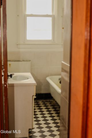 5 Moore Street, Albany, NY 12202