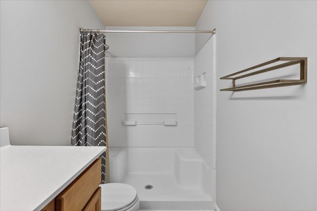 11681 SE Koala Bear Drive, Alto, MI 49302