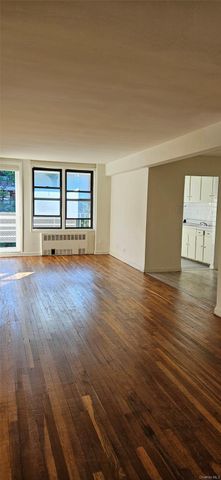 63-09 108th Street 5L, Forest Hills, NY 11375