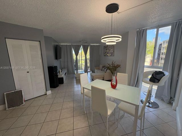 7035 NW 186th Street D302, Hialeah, FL 33015