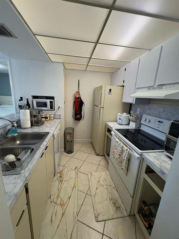 7035 NW 186th Street D302, Hialeah, FL 33015