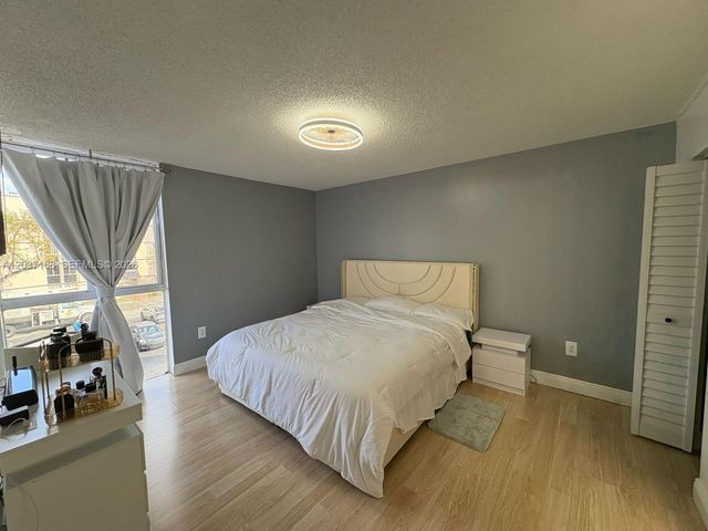 7035 NW 186th Street D302, Hialeah, FL 33015
