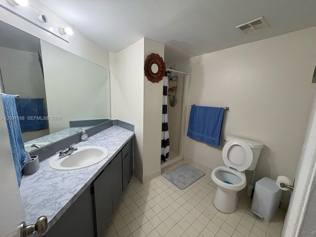 7035 NW 186th Street D302, Hialeah, FL 33015