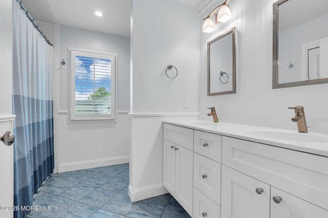 5 Drew Court, Monmouth Beach, NJ 07750