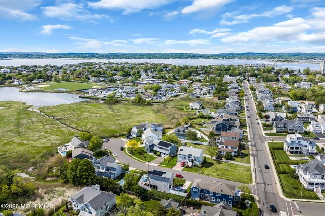 5 Drew Court, Monmouth Beach, NJ 07750