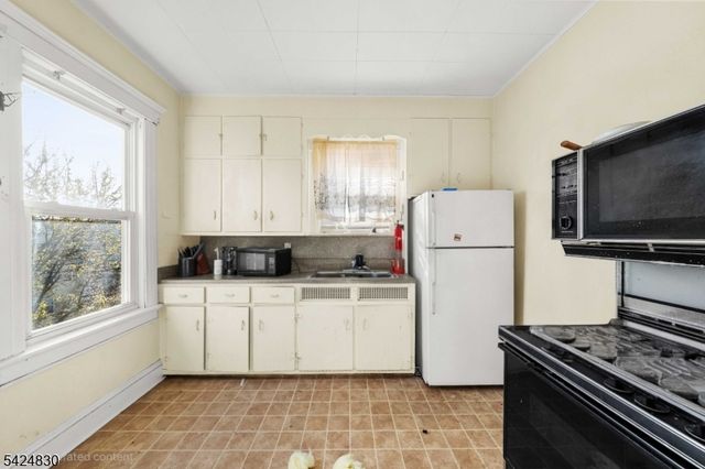 139 Fairview Ave, Prospect Park Boro, NJ 07508