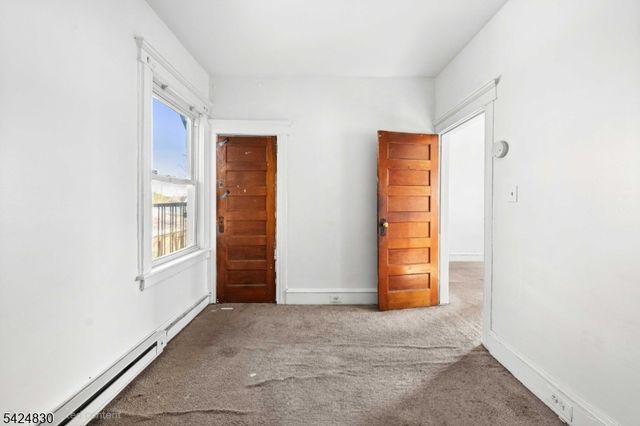 139 Fairview Ave, Prospect Park Boro, NJ 07508