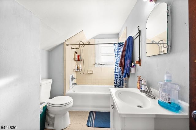 139 Fairview Ave, Prospect Park Boro, NJ 07508