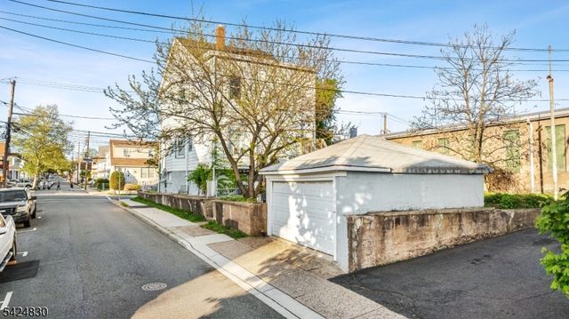 139 Fairview Ave, Prospect Park Boro, NJ 07508
