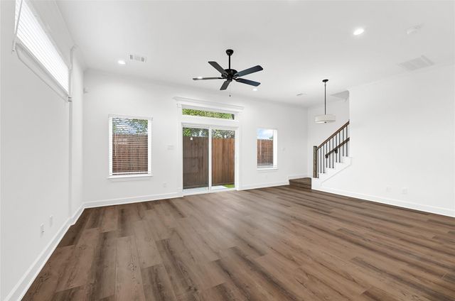 5009 Elizabeth City Street, Houston, TX 77021