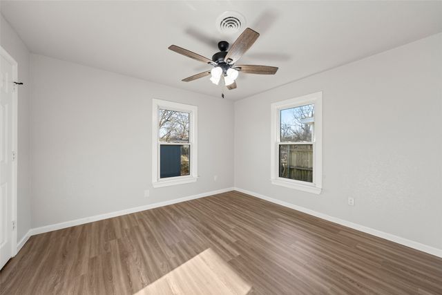 2400 S 26th Street, Waco, TX 76706