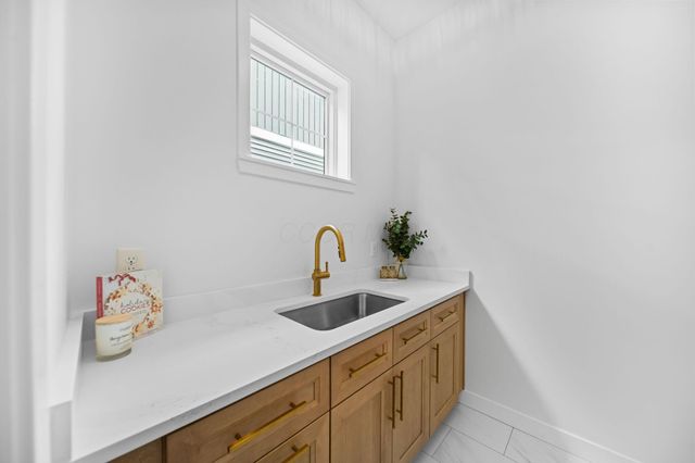 3691 Kassidy Drive, Grove City, OH 43123