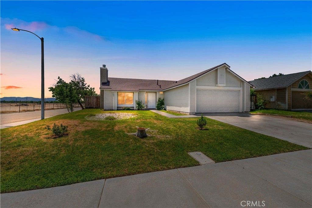 Image 1 of property listing at 702 W Avenue H2, Lancaster, CA 93534
