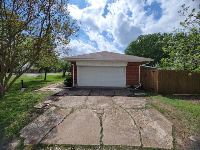 5941 Sachse Street, Sachse, TX 75048