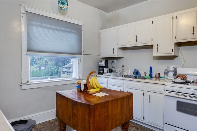 605 Maple Avenue, Elmira City, NY 14904