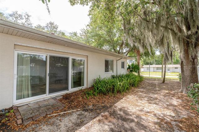 545 WAYNE AVENUE, New Smyrna Beach, FL 32168