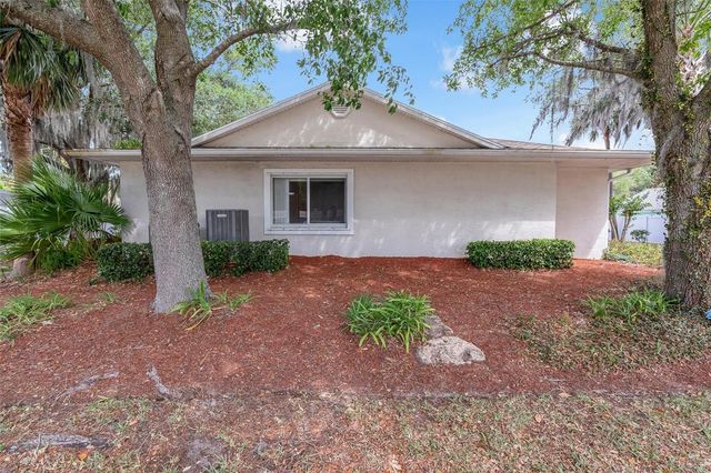 545 WAYNE AVENUE, New Smyrna Beach, FL 32168