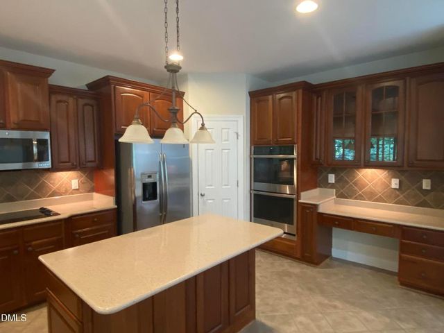 125 Quarryrock Road, Holly Springs, NC 27540