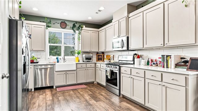 2763 N Chapel Drive, Fayetteville, AR 72704