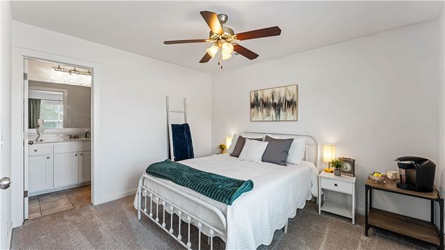 2763 N Chapel Drive, Fayetteville, AR 72704