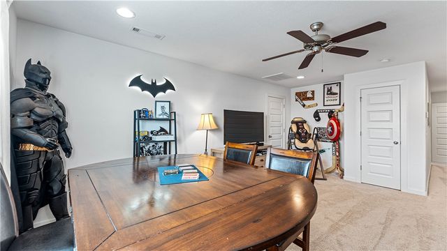 2763 N Chapel Drive, Fayetteville, AR 72704